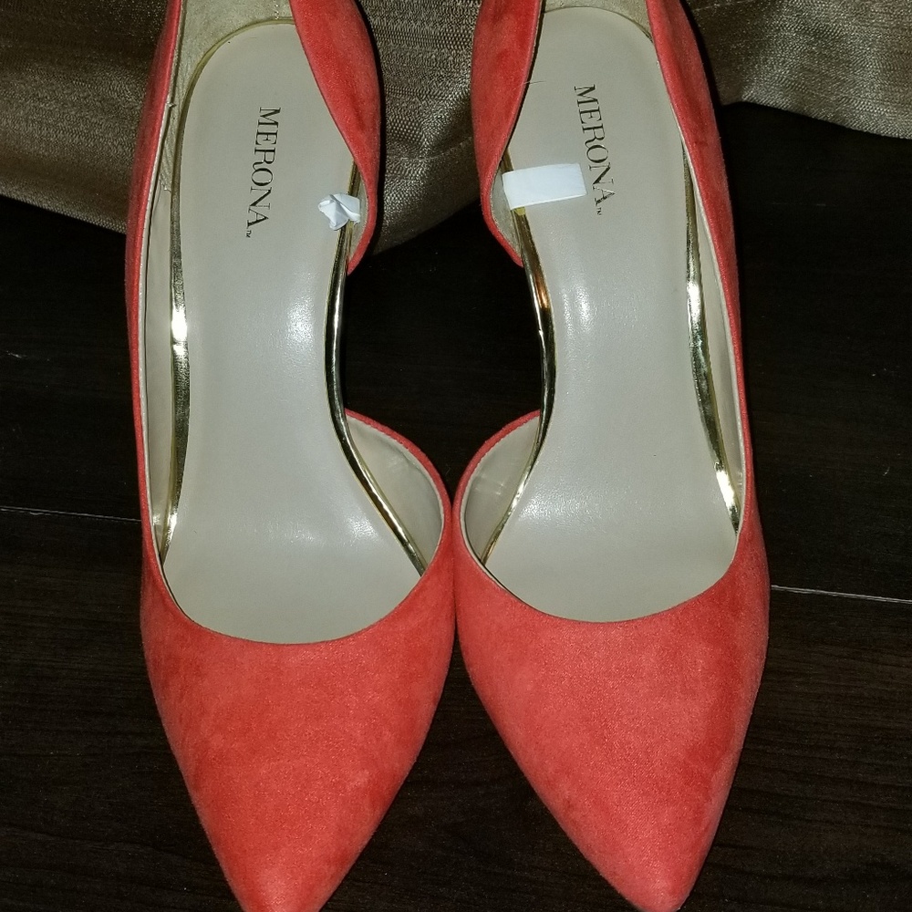 Merona Faux Suede Coral Pumps